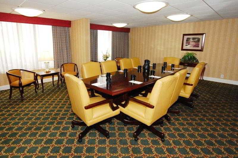 Clarion Hotel Fort Myers Bagian luar foto