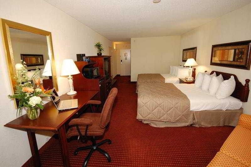 Clarion Hotel Fort Myers Bagian luar foto